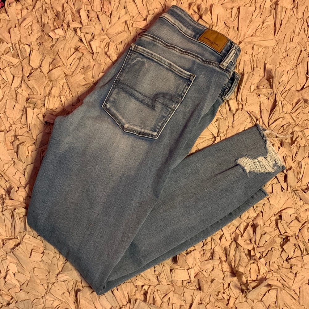 American Eagle ripped jeans!